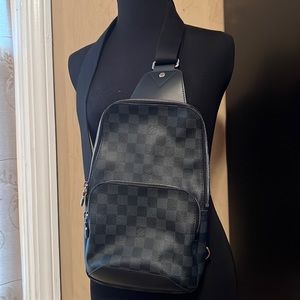 LOUIS VUITTON Damier N41719 AVENUE SLING BAG